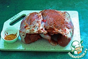 Бедро индейки с апельсинами и клюквенным соусом Бедро индейки с апельсинами и клюквенным соусом