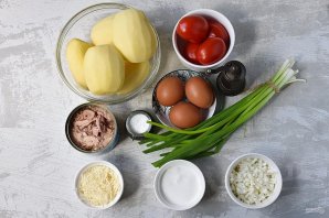 Пирог с тунцом и картофелем