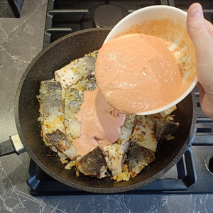 Белая рыба в ароматном соусе Белая рыба в ароматном соусе