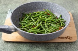 Лобио из зеленых стручков фасоли по-грузински Лобио из зеленых стручков фасоли по-грузински