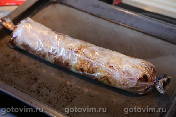 Рулет из капусты с фаршем и рисом (в пакете для запекания) Рулет из капусты с фаршем и рисом (в пакете для запекания)