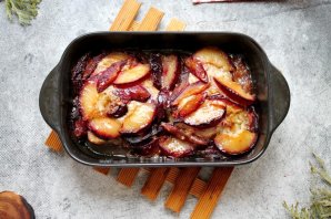 Индейка со сливами в духовке Индейка со сливами в духовке