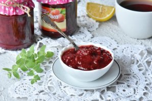 Клубничный джем с бальзамическим уксусом Клубничный джем с бальзамическим уксусом