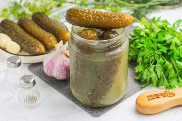 Соленые огурцы на зиму холодным способом в банках Соленые огурцы на зиму холодным способом в банках