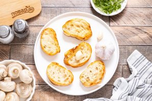 Брускетта с грибами Брускетта с грибами