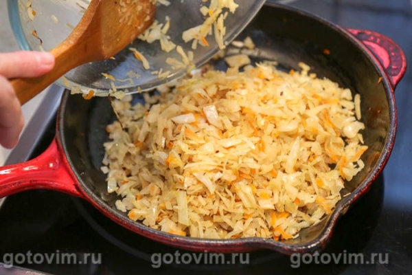 Блины с квашеной капустой Блины с квашеной капустой