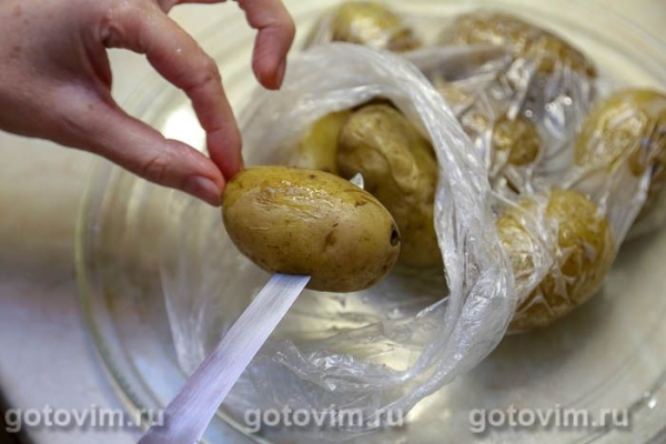Картофель в микроволновке