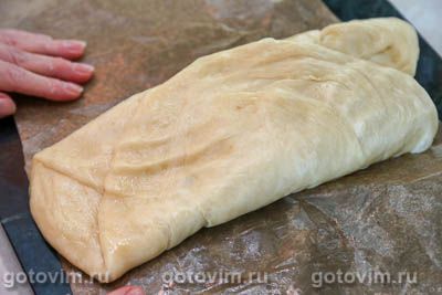 Кулич бриошь с изюмом