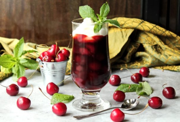 Вишня в вине Вишня в вине