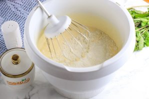 Бисквит в стеклянной форме в духовке Бисквит в стеклянной форме в духовке