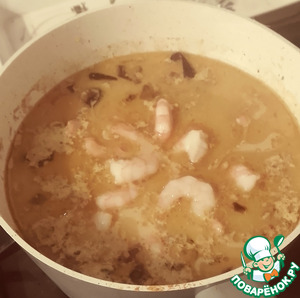 Бирманский суп с креветками (Кхао cве)