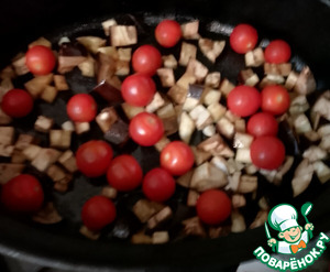 Блюдо из баклажана, фасоли с чесноком Блюдо из баклажана, фасоли с чесноком