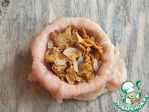 Бомбочки из индейки с лисичками Бомбочки из индейки с лисичками