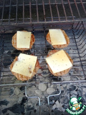 Бургер-гриль "красный бархат"