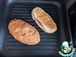 Бургер "Неряха Джо" с копчёными колбасками Бургер "Неряха Джо" с копчёными колбасками