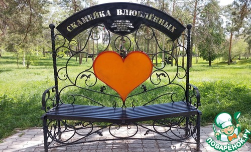 Бутерброд "Хот-дог" с холодным кофе Бутерброд "Хот-дог" с холодным кофе