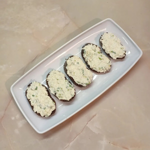 Бутерброды с яйцом и сельдью Бутерброды с яйцом и сельдью