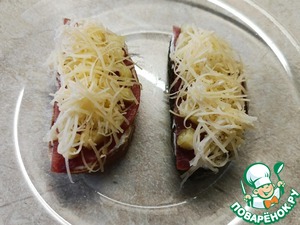 Бутерброды с сыровяленой индейкой и ананасом