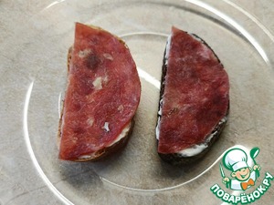 Бутерброды с сыровяленой индейкой и ананасом