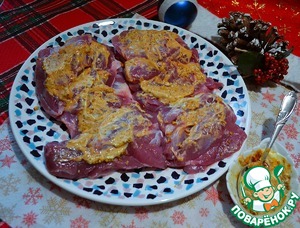 Буженина из индейки в соусе