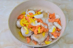 Цыпленок по-охотничьи Цыпленок по-охотничьи