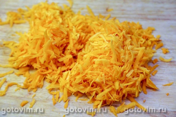 Оладьи с тыквой и изюмом