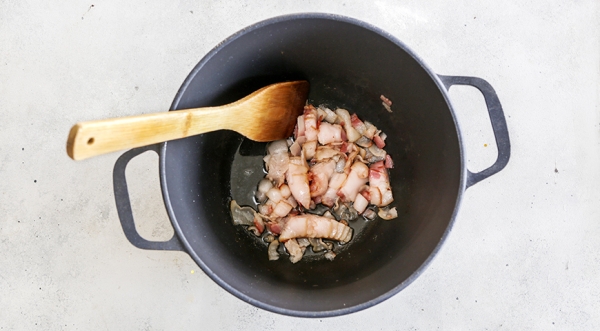 Утиные желудки с паприкой по-венгерски, пошаговый рецепт с фото на 643 ккал Утиные желудки с паприкой по-венгерски, пошаговый рецепт с фото на 643 ккал