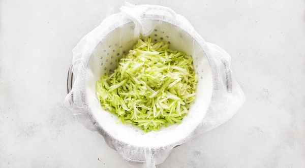 Кабачковая пицца, пошаговый рецепт с фото на 303 ккал Кабачковая пицца, пошаговый рецепт с фото на 303 ккал