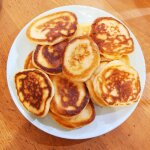 Быстрые дрожжевые оладьи на молоке Быстрые дрожжевые оладьи на молоке