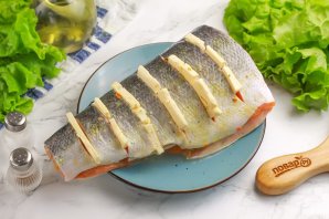 Горбуша со сливочным сыром в духовке Горбуша со сливочным сыром в духовке