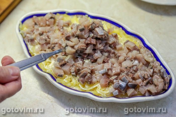 Селедка под шубой с икрой минтая