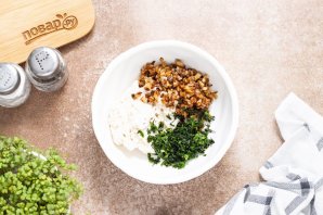 Шампиньоны с начинкой