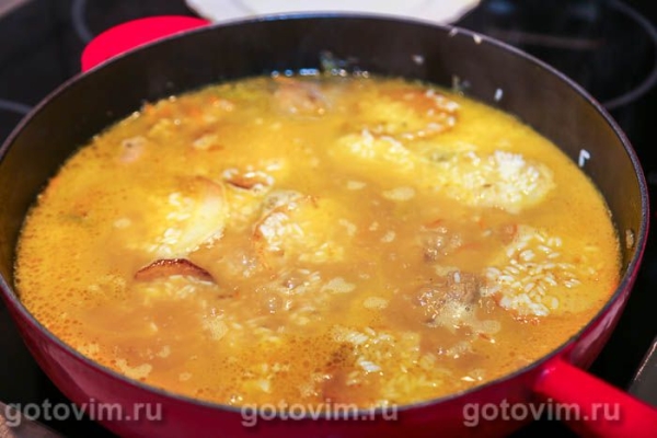 Плов с колбасками, картофелем и фасолью Плов с колбасками, картофелем и фасолью