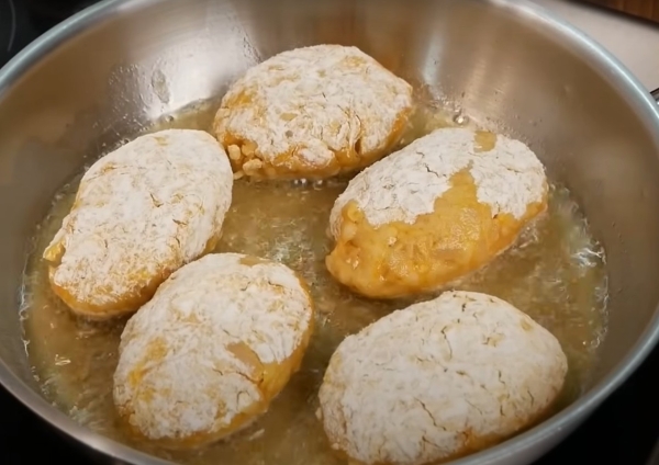 Сочные капустные котлеты, которые спасают от голода. Простой рецепт Сочные капустные котлеты, которые спасают от голода. Простой рецепт