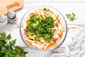 Салат из свежей капусты