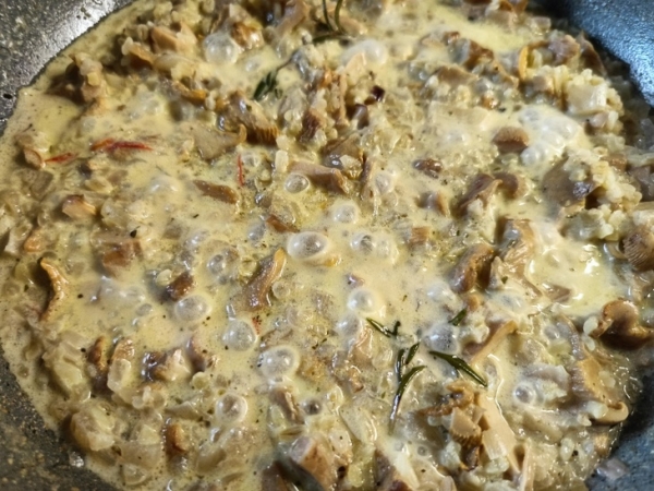 Булгур с лисичками и сметаной Булгур с лисичками и сметаной