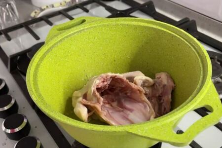 Куриный суп с пастой кочудян Куриный суп с пастой кочудян