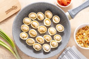 Пельмени с тофу и кимчи Пельмени с тофу и кимчи