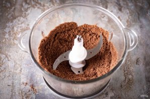 Шоколадный чизкейк с выпечкой