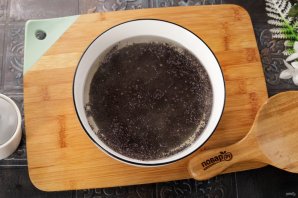 Пасхальный рулет с маком