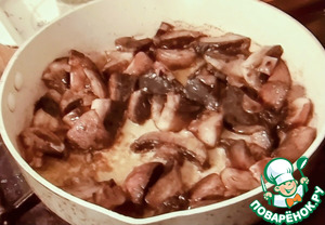 Пирог с грибами и соусом чили Пирог с грибами и соусом чили