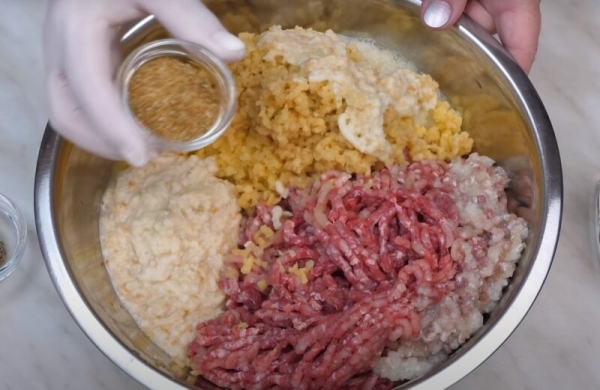 Готовлю 25 штук за один раз. Домашние мясные котлеты — вкусные, аппетитные и сочные Готовлю 25 штук за один раз. Домашние мясные котлеты — вкусные, аппетитные и сочные