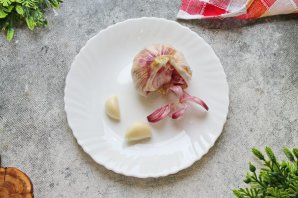 Молоко с чесноком Молоко с чесноком