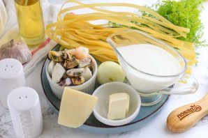 Сырно-сливочная паста с морепродуктами Сырно-сливочная паста с морепродуктами