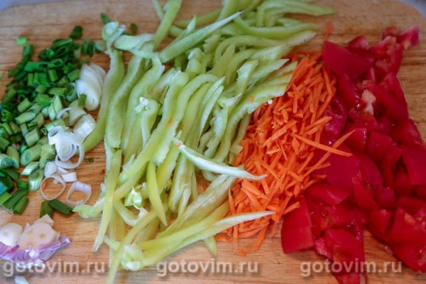 Свиная отбивная с овощами и соевым соусом Свиная отбивная с овощами и соевым соусом