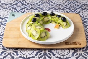 Фруктовый салат "Дракончик" Фруктовый салат "Дракончик"