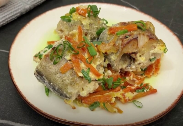 Минтай покупаю по 5 килограмм и всё съедаю. Сочный запеченный минтай: от этого рецепта все в восторге Минтай покупаю по 5 килограмм и всё съедаю. Сочный запеченный минтай: от этого рецепта все в восторге