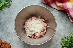 Голубцы ленивые в сметанном соусе Голубцы ленивые в сметанном соусе