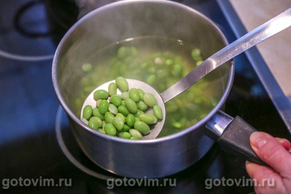 Поке с жареной куриной грудкой в соусе терияки, манго, авокадо и бобами эдамаме Поке с жареной куриной грудкой в соусе терияки, манго, авокадо и бобами эдамаме