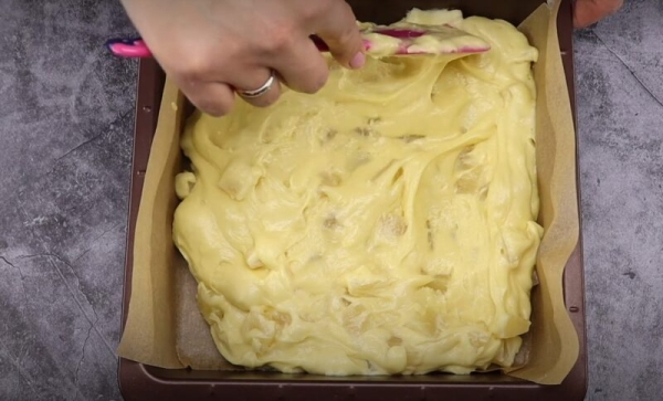 Нереально быстрый и очень вкусный пирог к чаю. Десертный ананасовый пирог Нереально быстрый и очень вкусный пирог к чаю. Десертный ананасовый пирог